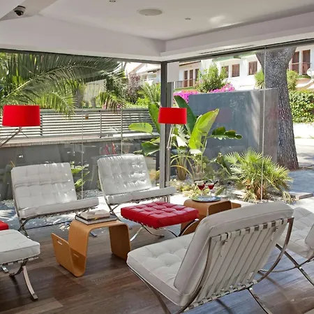 Hotel Sitges Rooms-3